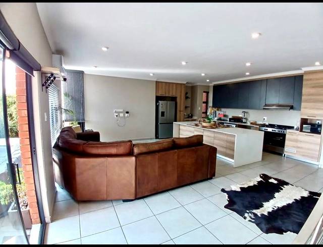 3 BEDROOM DUPLEX FOR SALE IN SILVER LAKES